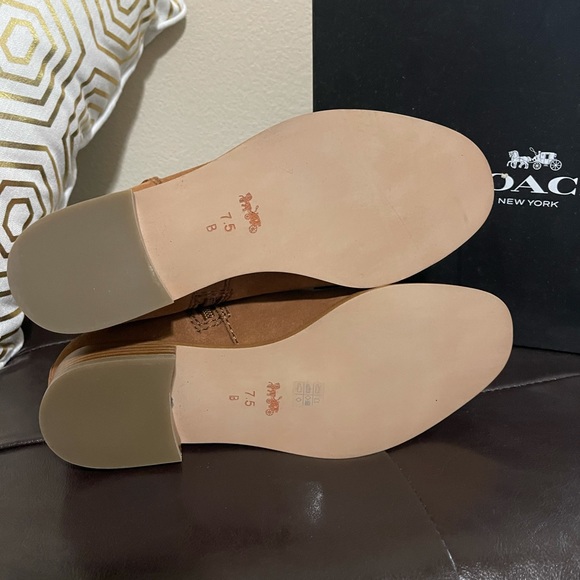 COACH ALSTON Suede Saddle Bootie - Size 7.5 New in Box - Never worn! - Picture 2 of 3